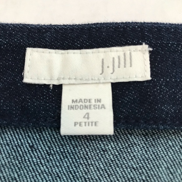 (Sold) J. Jill Dark Denim Pencil Skirt, Size 4P - Picture 4 of 6